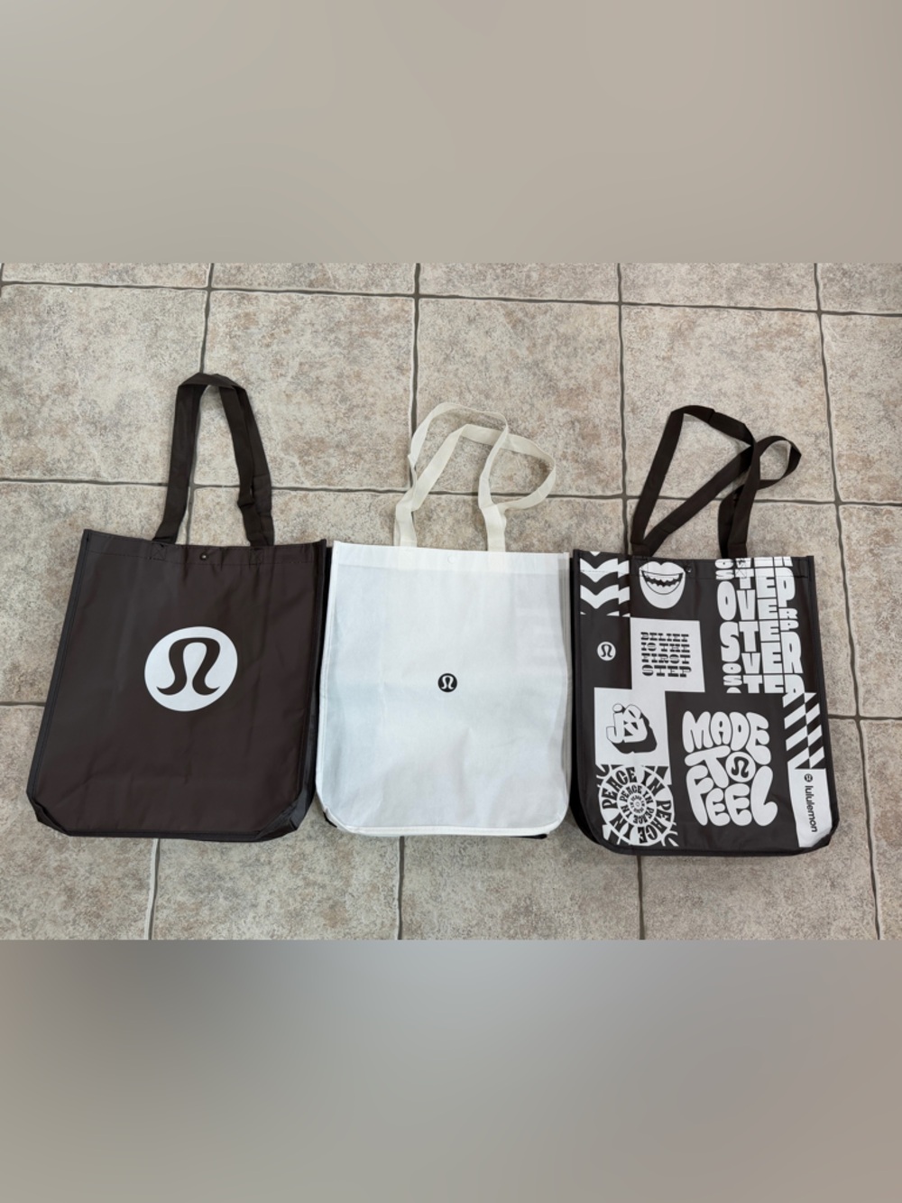 Lululemon Reusable Tote Bags (3)